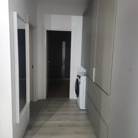 Apartamento B&w Năvodari